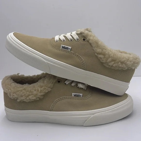 Vans WMNS Tan Fleece-Lined Sneakers Authentic Sherpa
Cozy Hug Mojave Desert - Picture 15 of 16